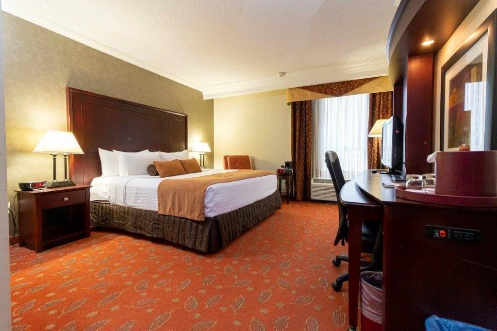 Hamilton Plaza Hotel And Conference Centre Extérieur photo