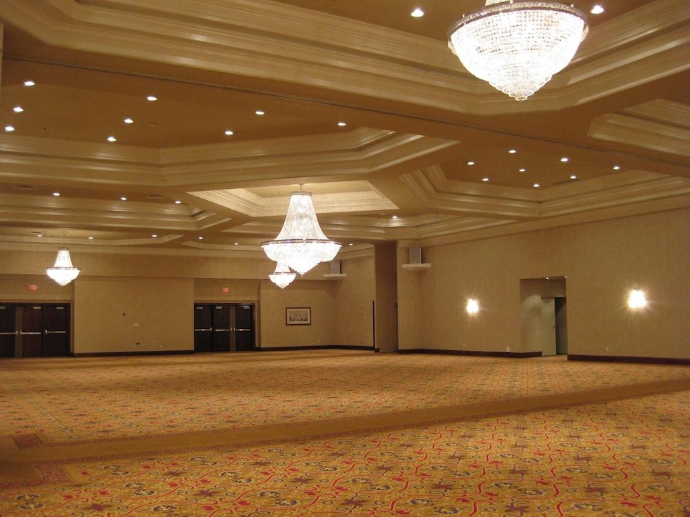 Hamilton Plaza Hotel And Conference Centre Extérieur photo